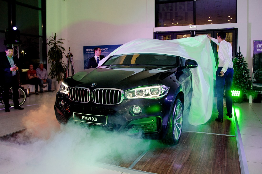 BMW X6 — интерактивная презентация, кадр 3